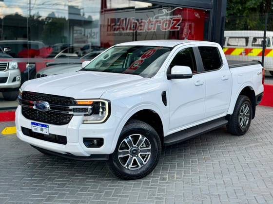 FORD RANGER 3.0 V6 TURBO DIESEL CD XLT 4X4 AUTOMÁTICO FORD RANGER 3.0 V6 TURBO DIESEL CD XLT 4X4 AUTOMÁTICO